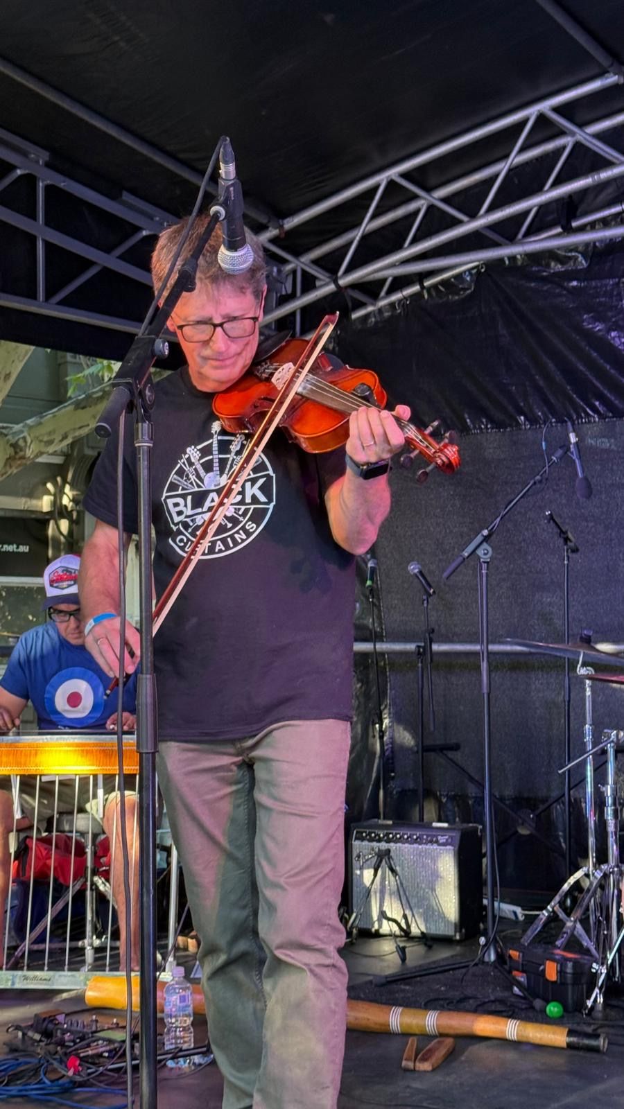 The Black Curtains - Photo 6